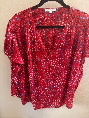 Monday Fun Red Floral V-Neck Button Front Blouse